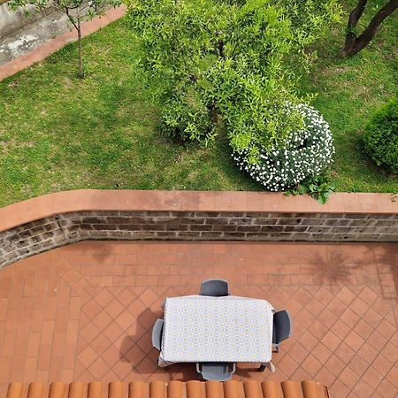 Il Giardino Dei Gigli Apartman Meta Kültér fotó