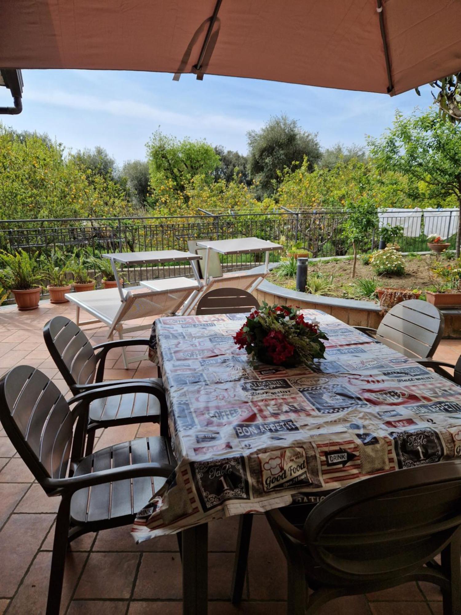 Il Giardino Dei Gigli Apartman Meta Szoba fotó